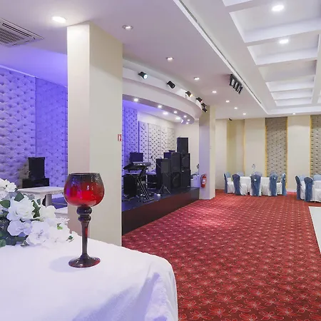 Nobel Hotel 4*